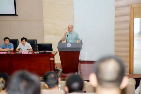 为我国集成电路产业的发展贡献力量成都工业学院举行这场大赛(图2)