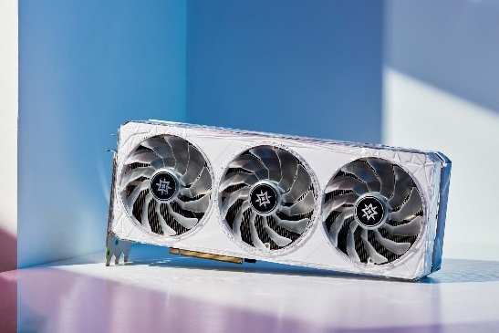最强游戏CPU：9800X 3D 该搭配什么显卡(图4)