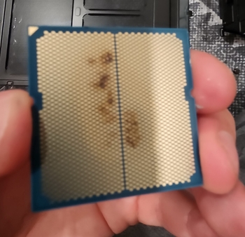 锐龙7 9800X3D烧毁 原因不在处理器(图1)