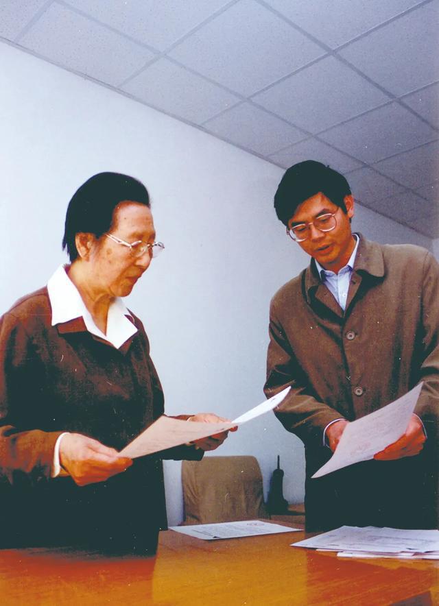 夏培肃院士：被刻在国产芯片上的“计算机女神”(图4)