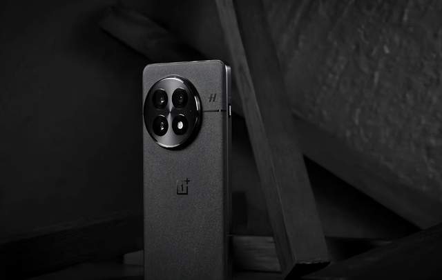 同是骁龙8至尊版处理器红魔10 Pro+和一加13谁调教更好(图9)