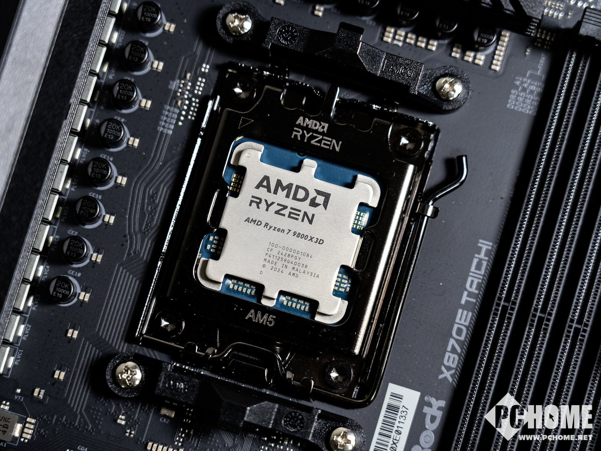 AMD锐龙7 9800X3D获PChome2024年度卓越游戏处理器(图5)
