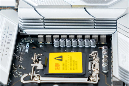 AMD锐龙8000HX系列处理器正式亮相Dragon Range续写高性能传奇