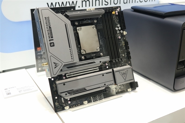 倒反天罡了！AMD锐龙9 9955HX游戏本CPU又被搬回桌面(图1)