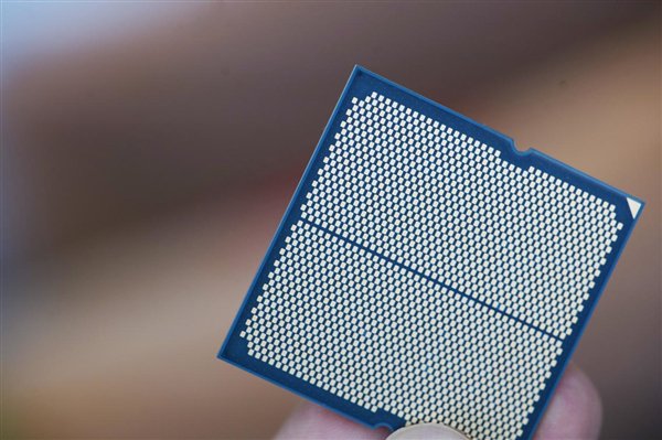 iQOO Z10x 手机发布：天玑 7300 处理器 1099 元起