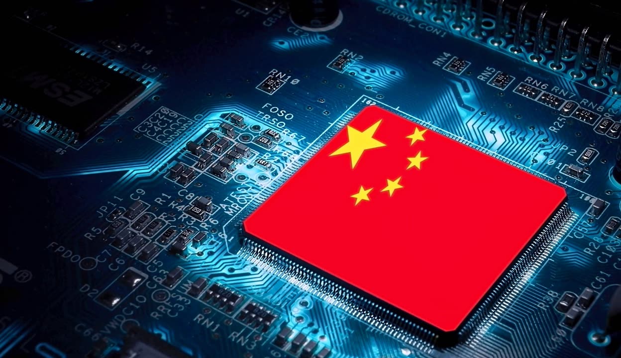 国产芯片崛起华大九天涨超4%！信创50ETF涨超1%！中科曙光发布最新公告事关海光信息换股吸收合并