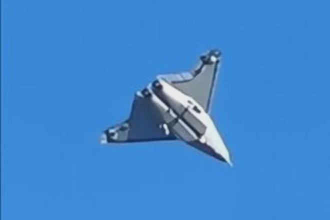 太强了！中国第六代战机歼-50打破西方航空霸权威胁关岛基地(图1)