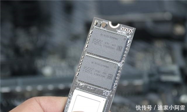 《空中霸主崛起：揭秘歼-36如何重塑现代空战格局