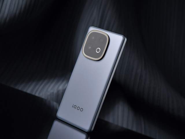 性能续航这次真的全拉满！iQOO Z10 Turbo+新机全面评测(图4)