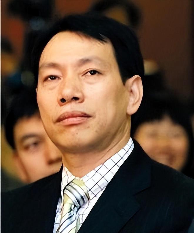 大洗牌！连续7年称霸福建的首富消失了儿子差点卷跑380亿(图6)