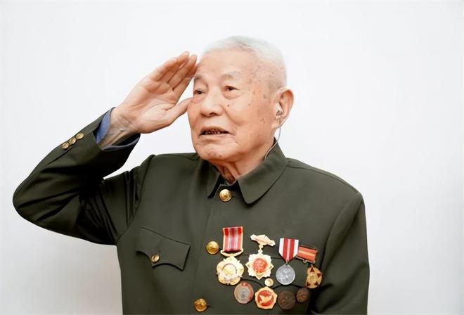 美国陆军老兵在日记中评价志愿军：他们个个都想和我同归于尽(图19)