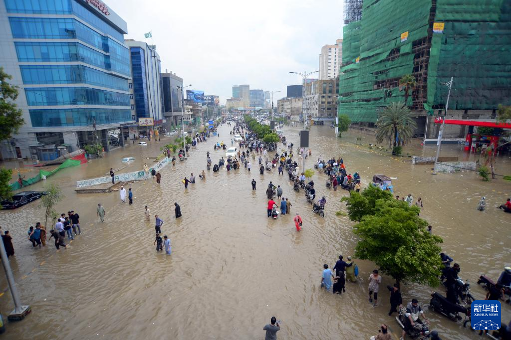 巴基斯坦季风暴雨已致706人死亡(图2)
