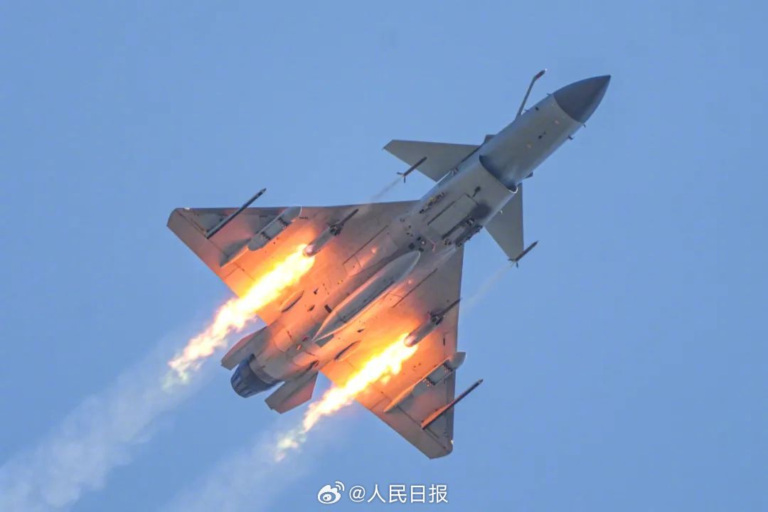 人民日报报告文学歼—10诞生记:龙腾东方(图2)
