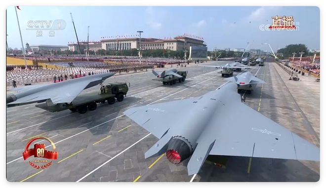 九三阅兵意外看点:六代机低调亮相却让美国最心慌(图2)