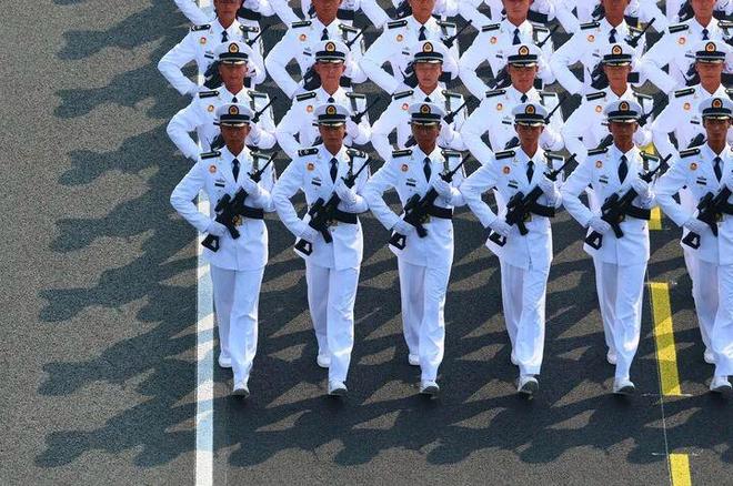 93阅兵圆满完成！产生3个第一次传递重要信息足以震撼世界(图13)