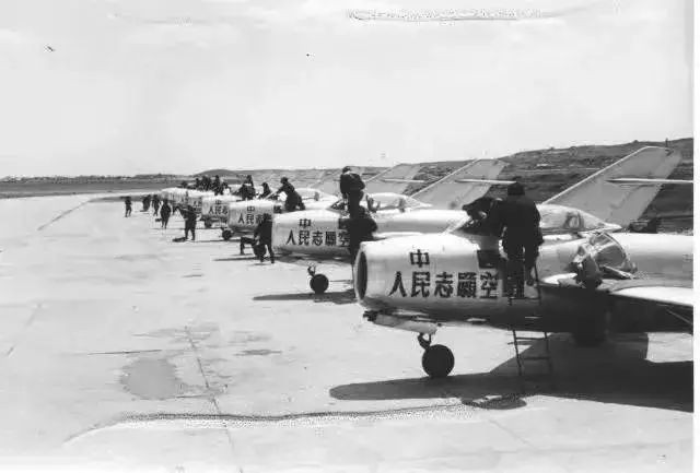 六代机腾空而起今天的中国足以告慰伟人!(图6)