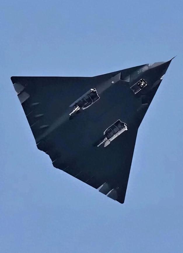 六代机首飞实力碾压世界空战规则已被改写(图4)