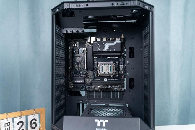 占地小内部空间大华擎B850M-X WIFI主板搭配Tower 300机箱(图9)