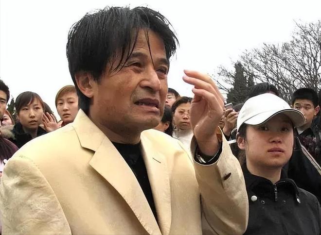 离开央视九年毕福剑现状曝光：正常退休有稳定副业衣食无忧(图6)