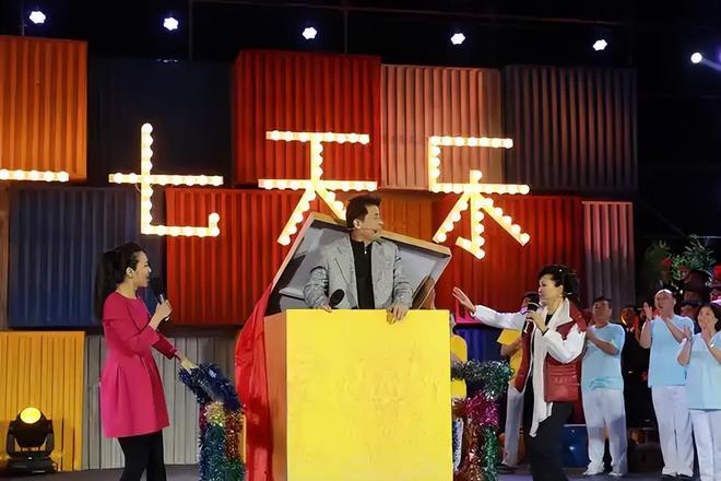 离开央视九年毕福剑现状曝光：正常退休有稳定副业衣食无忧(图16)