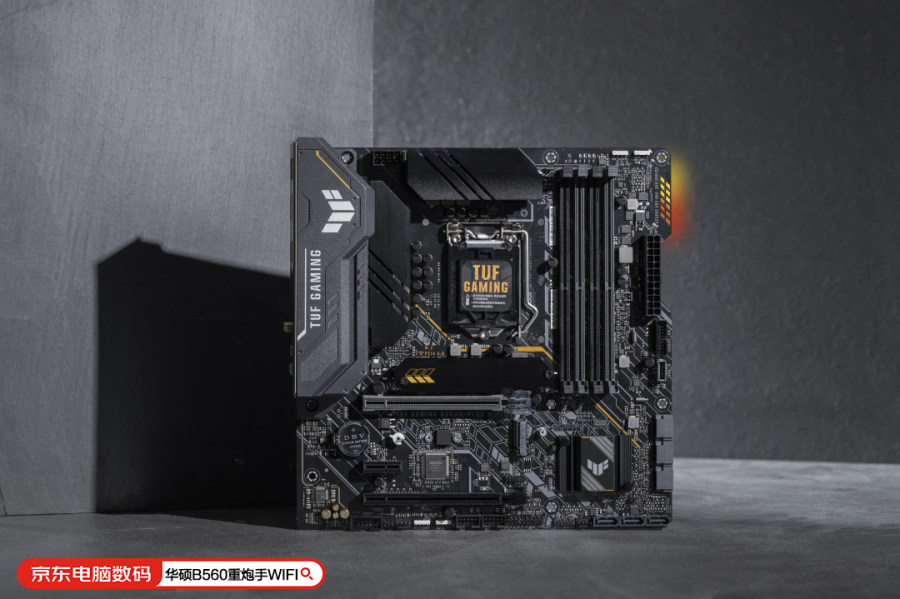 英特尔酷睿Ultra X9 388H处理器测试：Intel 18A制程首秀游戏、生产力飞跃性提升