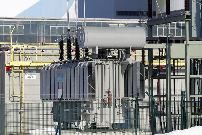 游戏结束李嘉诚套现960多亿转手增持石油中方港口管控升级(图1)