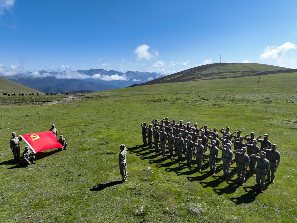 锻造更加坚强的英雄军队——习近平主席引领全军以自我革命精神深化政治整训(图4)