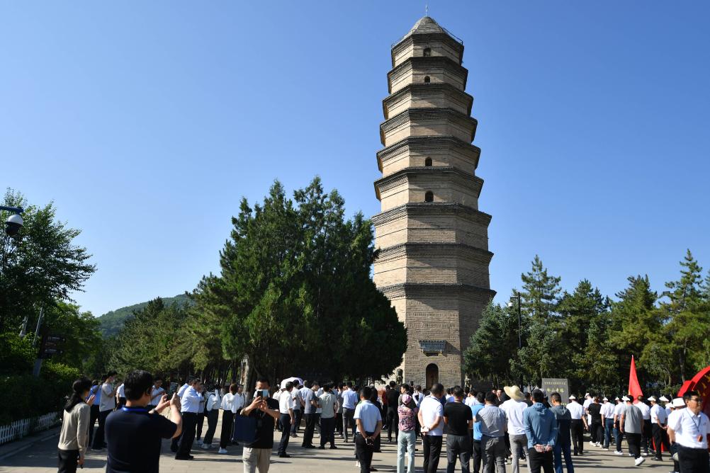 锻造更加坚强的英雄军队——习近平主席引领全军以自我革命精神深化政治整训(图12)