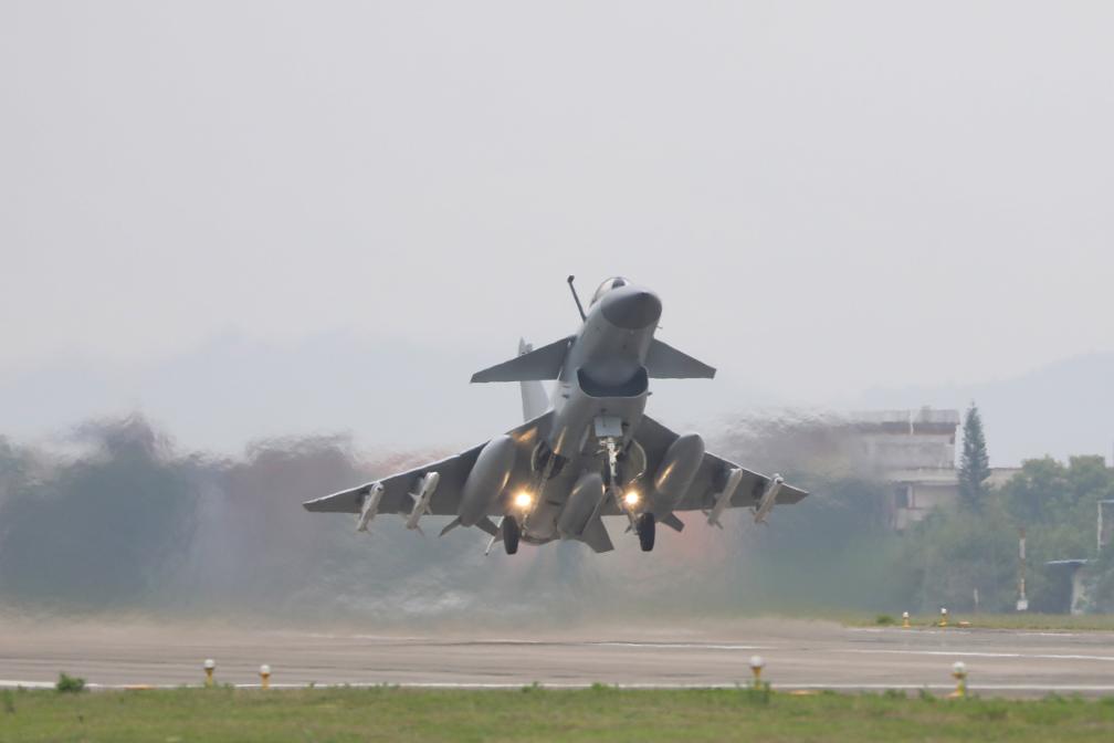 锻造更加坚强的英雄军队——习近平主席引领全军以自我革命精神深化政治整训(图16)