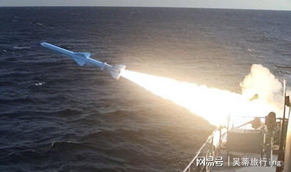 特朗普下令后美军舰强闯相关海域遭伊朗处置后撤离(图26)