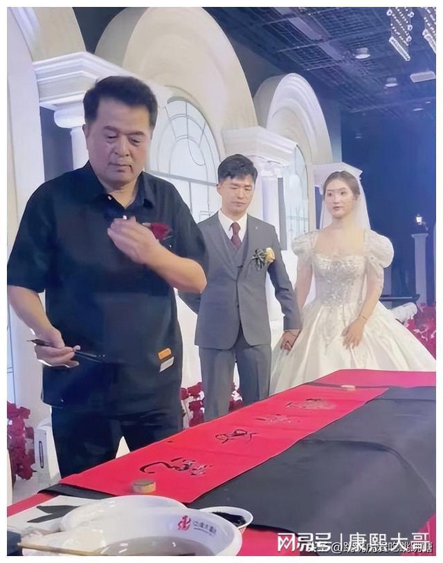 2015年毕福剑恶评伟人被封杀如今被曝从央视退休北京开工作室(图12)