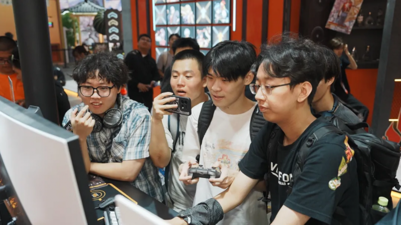 GPU+CPU协同范本！CJ2026现场直击：砺算×兆芯让“中国芯”走进玩家世界(图3)